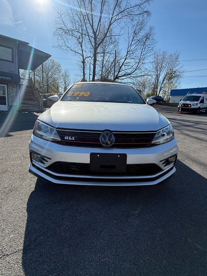 Used 2016 Volkswagen Jetta GLI SE image 5