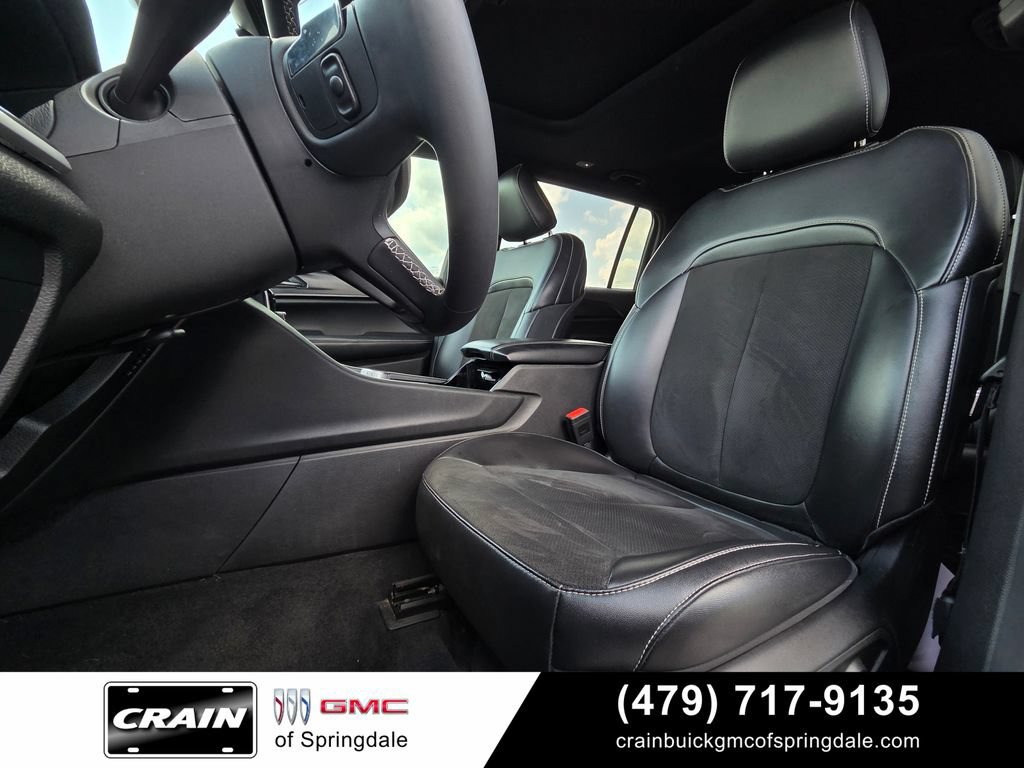 Used 2023 Jeep Grand Cherokee L Laredo AWD/4WD image 24