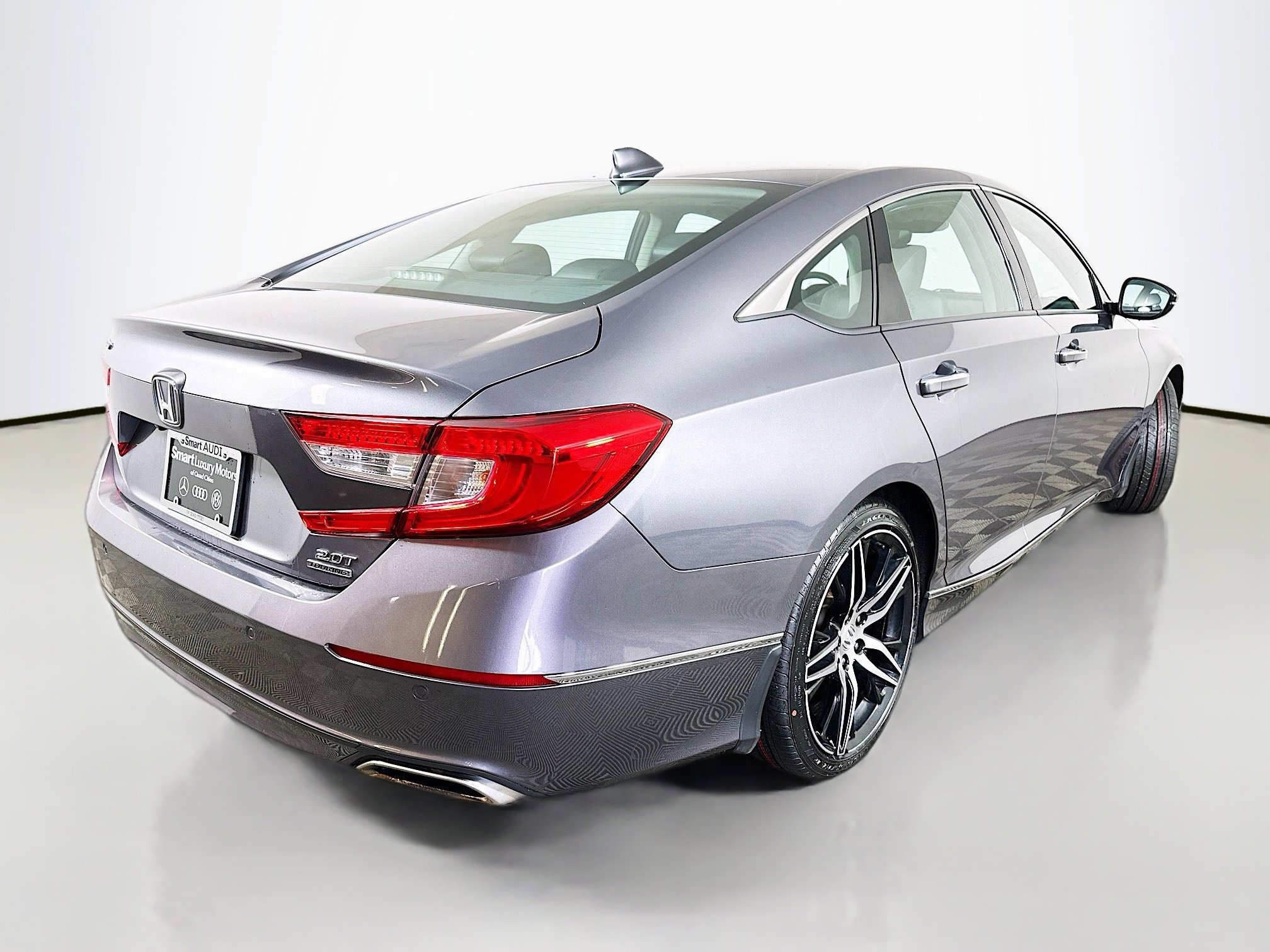 Used 2021 Honda Accord Touring image 10