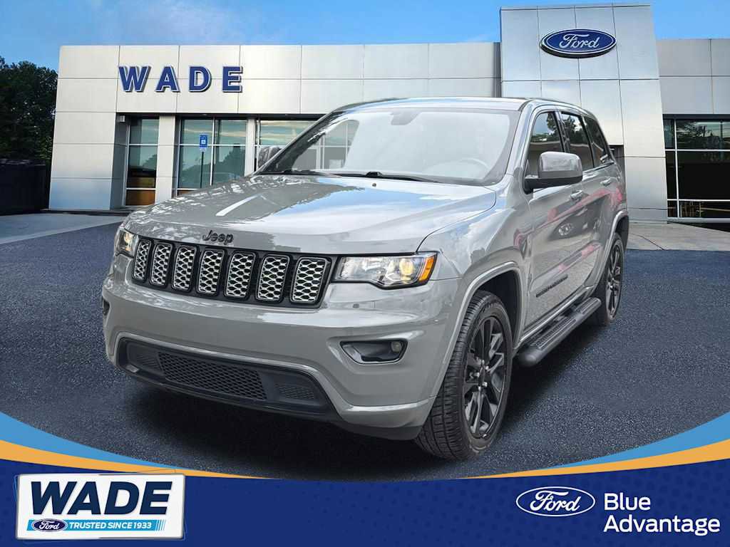 Used 2021 Jeep Grand Cherokee Laredo X RWD image 1