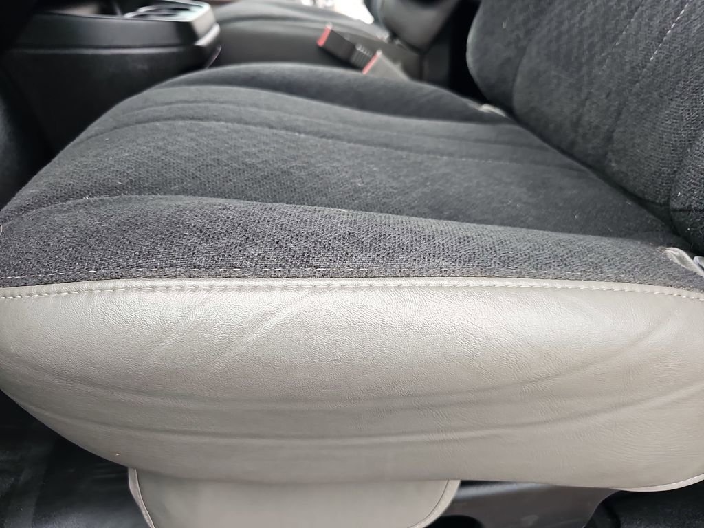 Used 2024 Chevrolet Express 2500 w/ Driver Convenience Package image 27