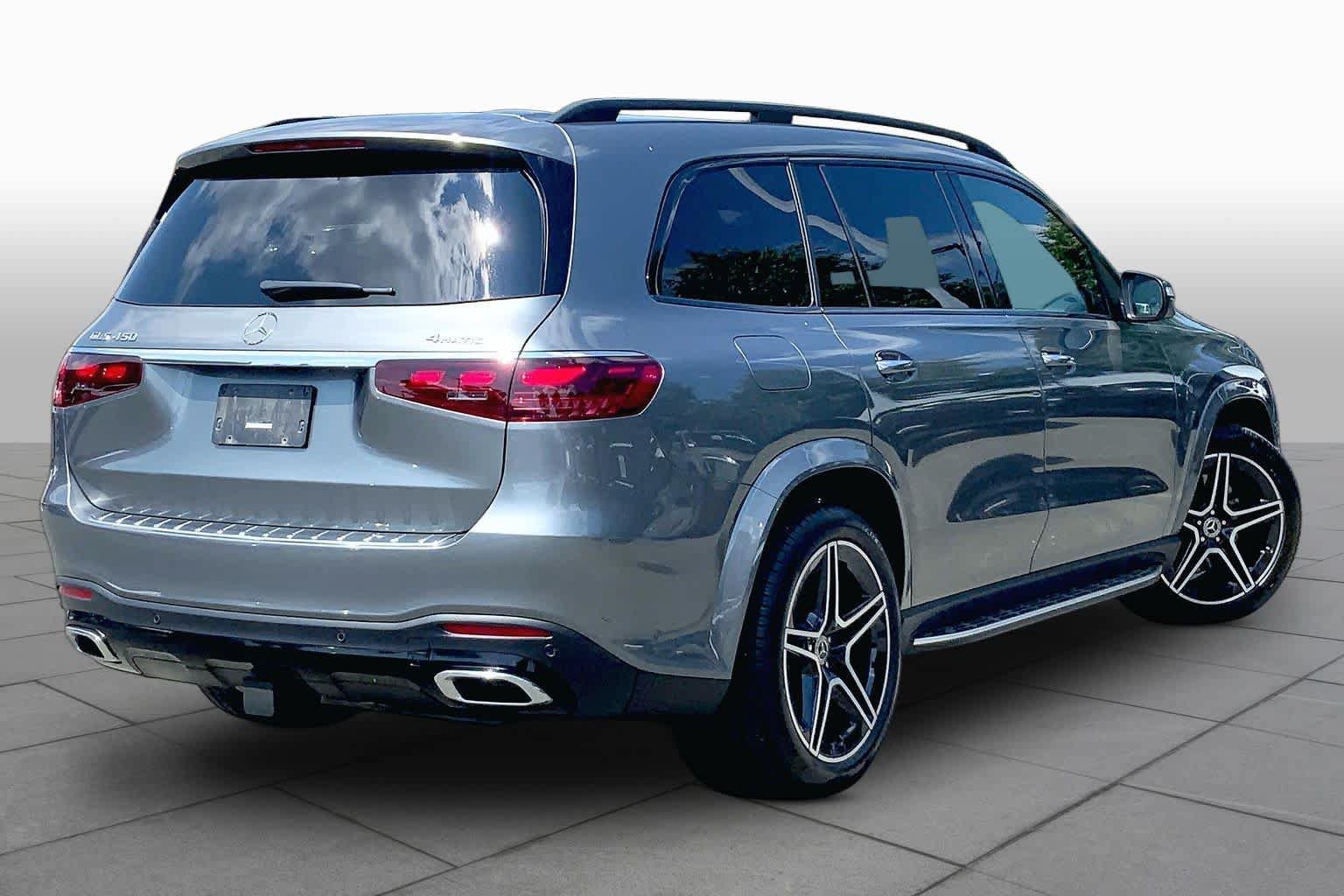 Used 2025 Mercedes-Benz GLS 450 4MATIC image 13