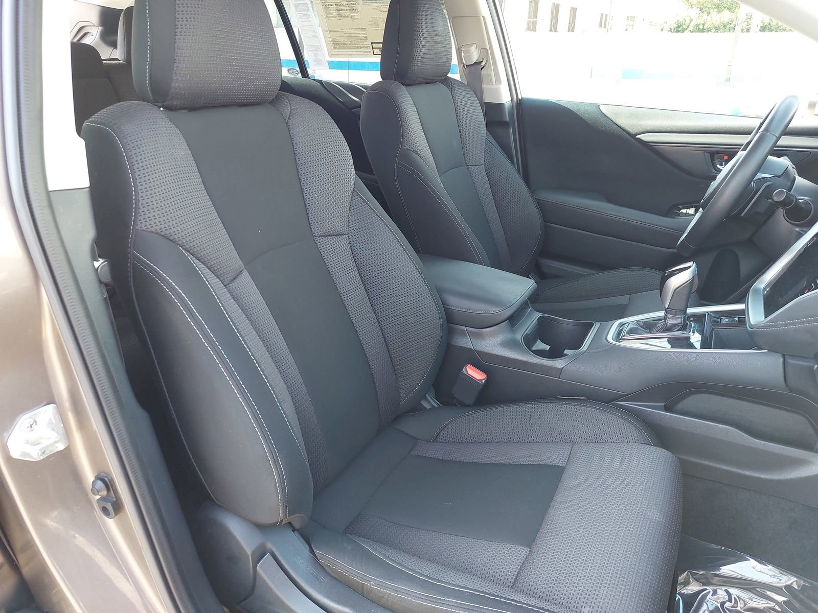 Used 2022 Subaru Outback Premium image 10