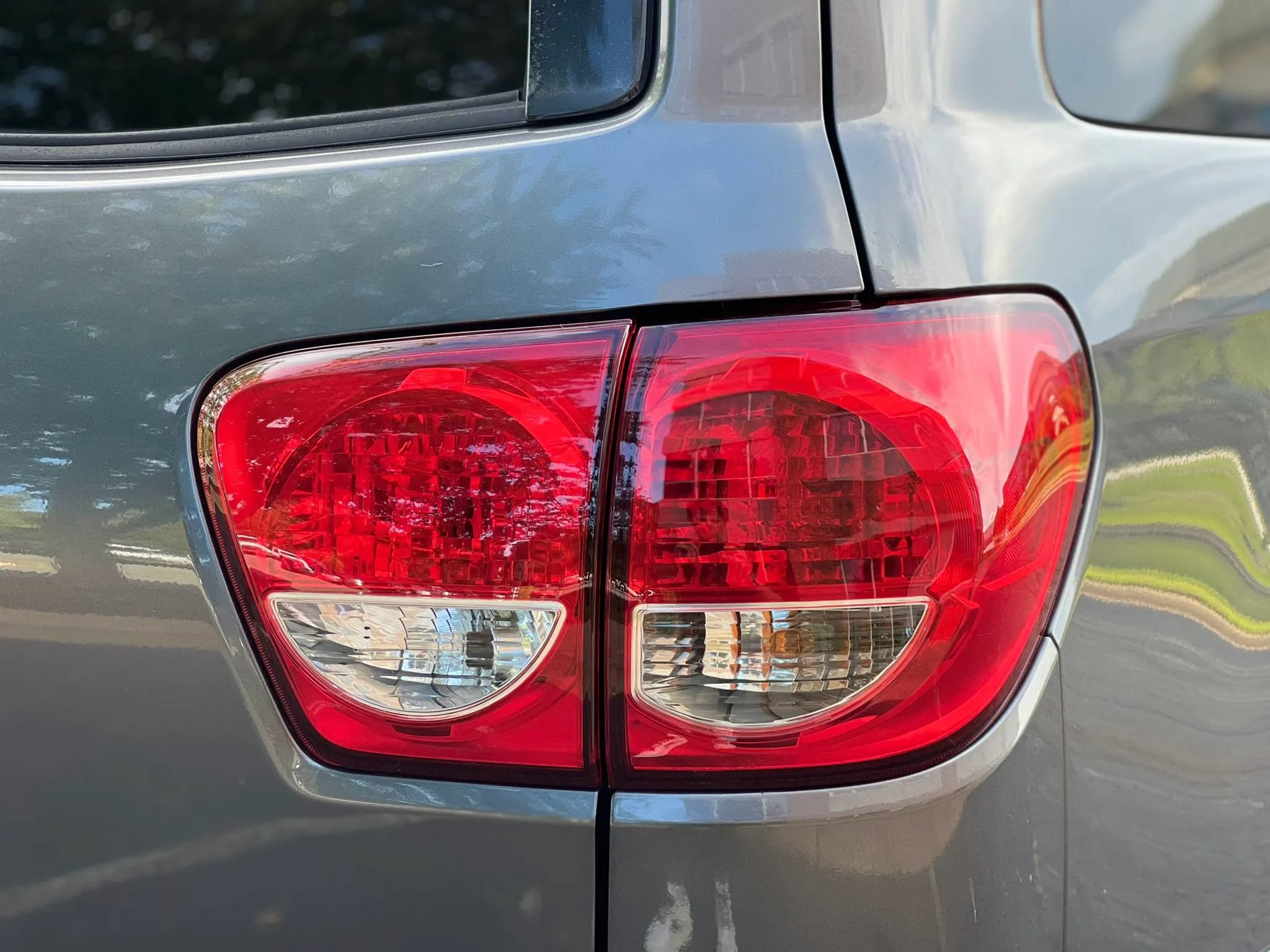 Used 2014 Toyota Sequoia SR5 RWD image 40