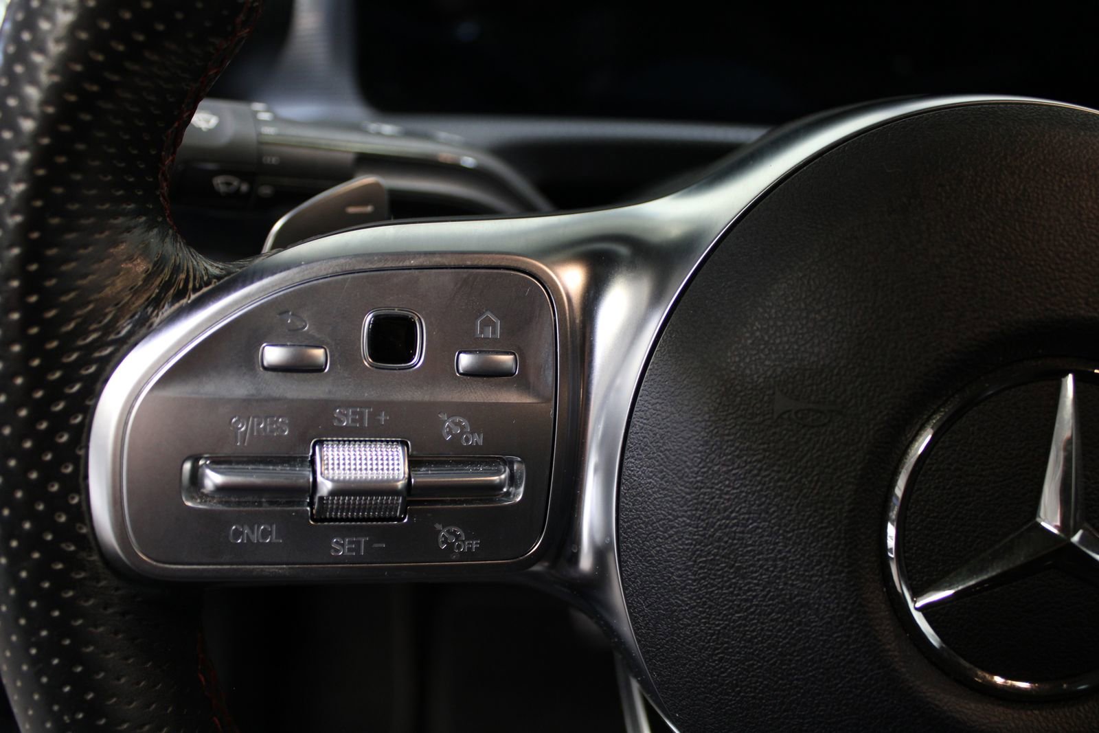 Used 2021 Mercedes-Benz CLA 250 image 27
