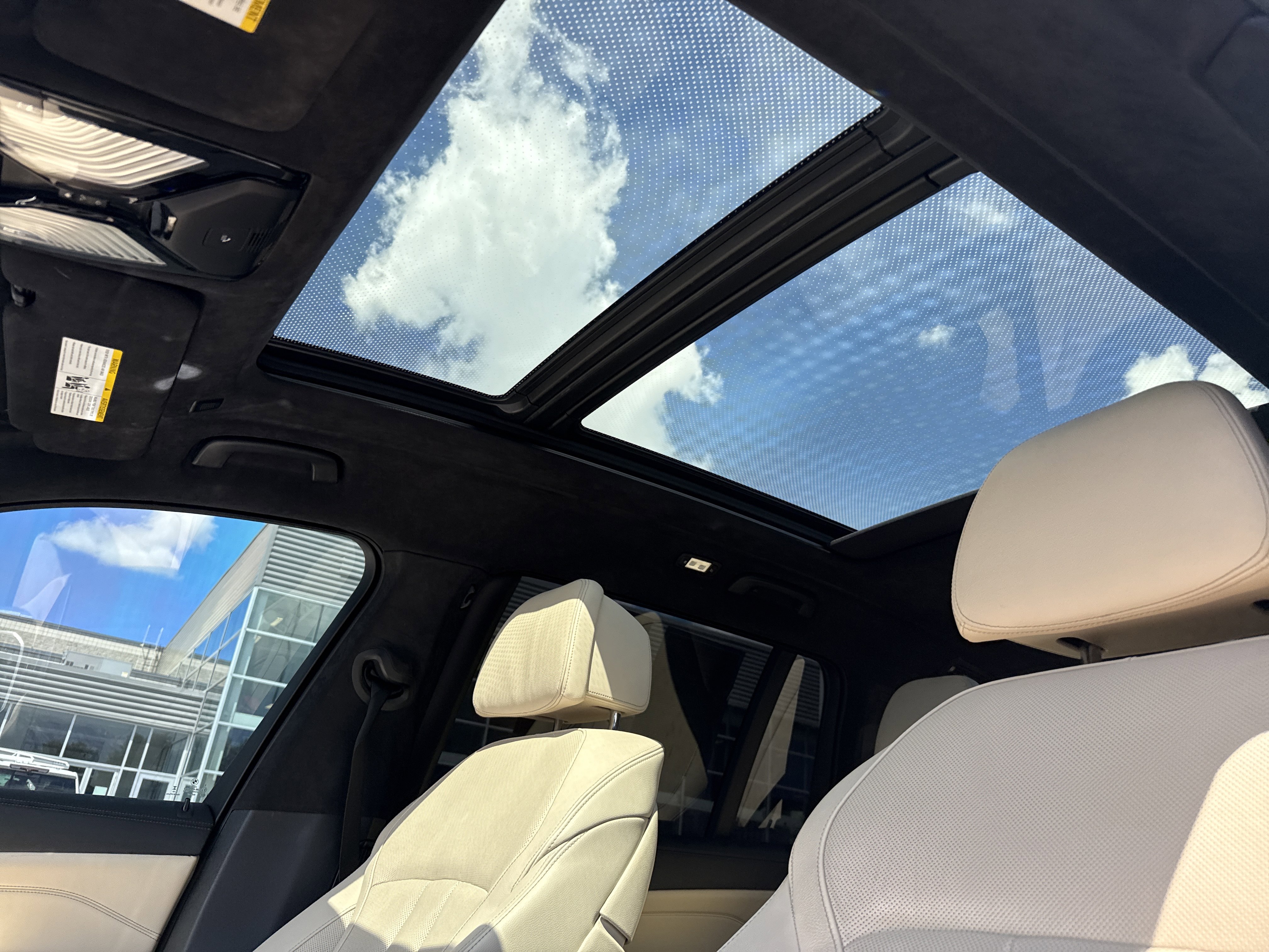 Used 2021 BMW X7 M50i AWD/4WD image 13