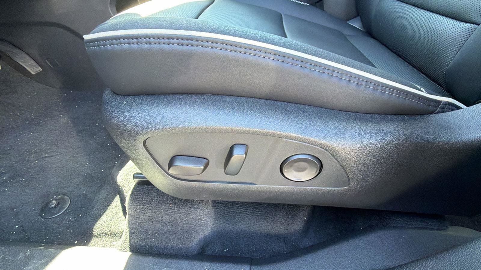 New 2026 GMC Acadia Denali w/ Super Cruise Package image 18