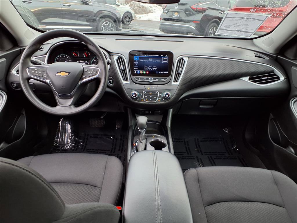 Used 2024 Chevrolet Malibu LT image 5