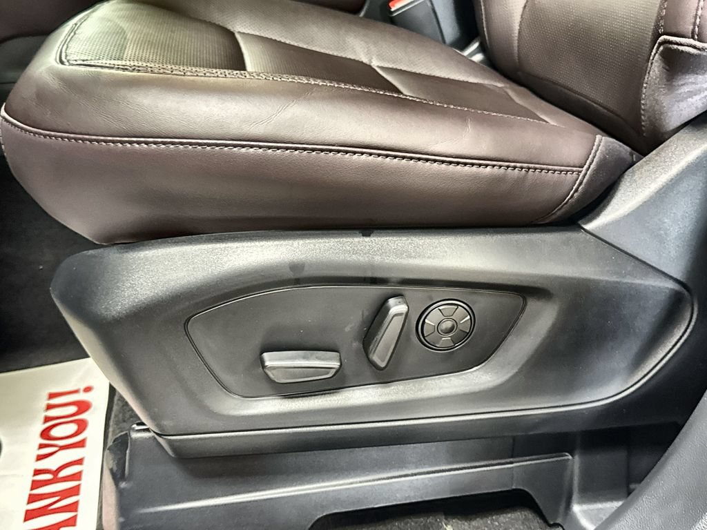 New 2026 Ford Explorer Platinum w/ LUX Leather Package AWD/4WD image 13