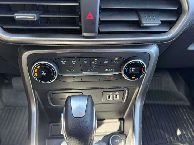 Used 2022 Ford EcoSport SE w/ Interior Protection Package image 32