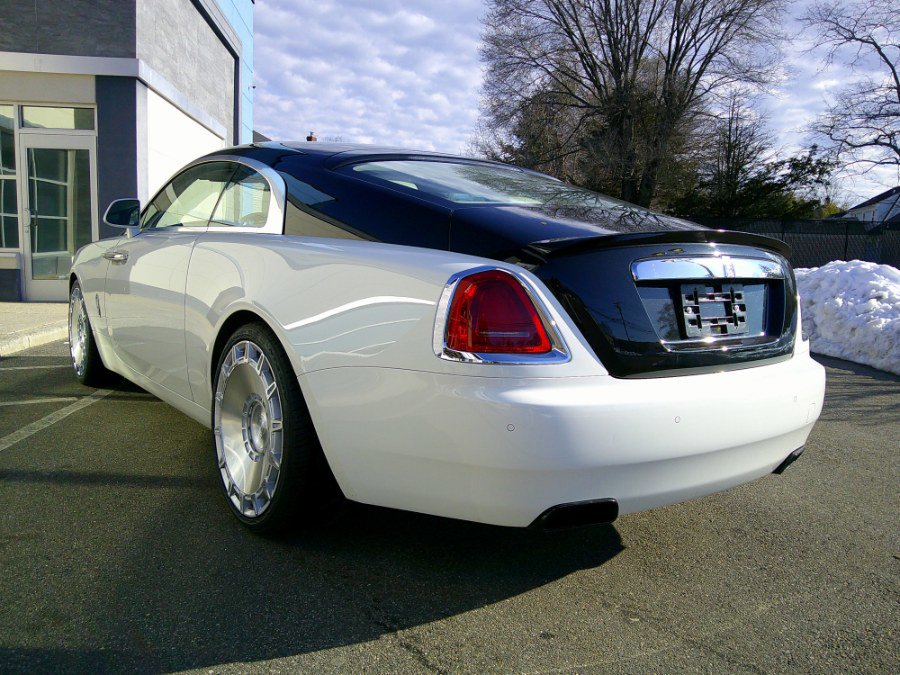Used 2014 Rolls-Royce Wraith image 41