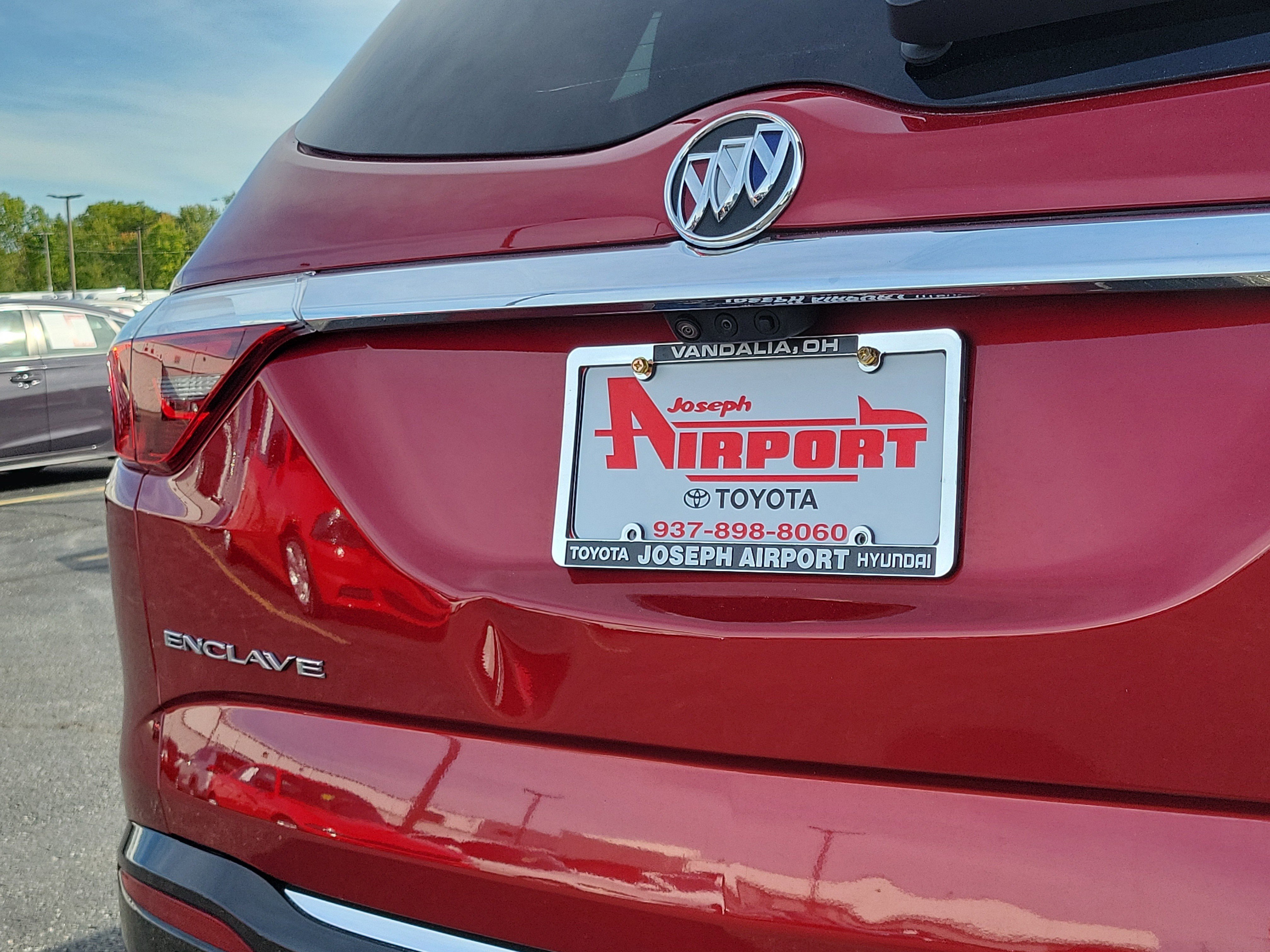 Used 2024 Buick Enclave Premium image 7