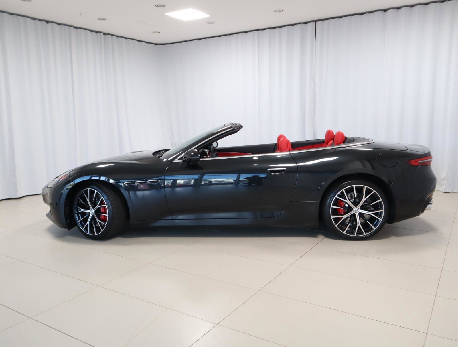 Certified 2023 Ferrari SF90 Spider image 43