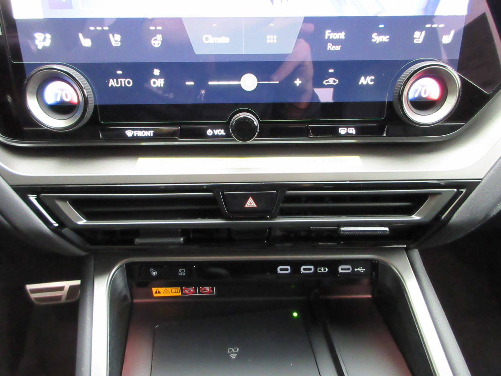 New 2026 Lexus TX 500h AWD image 47