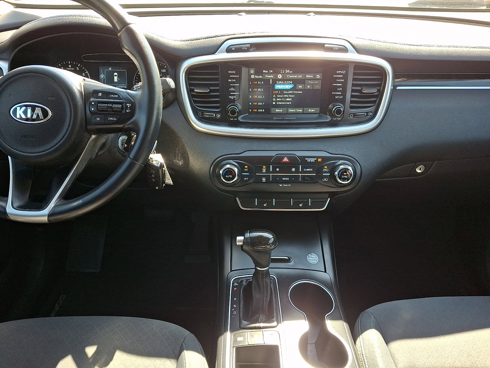 Used 2018 Kia Sorento LX image 15