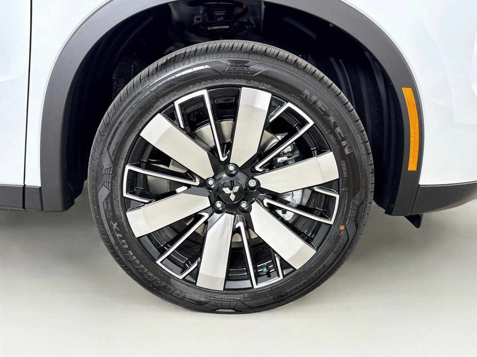 New 2026 Mitsubishi Outlander SE AWD/4WD image 31
