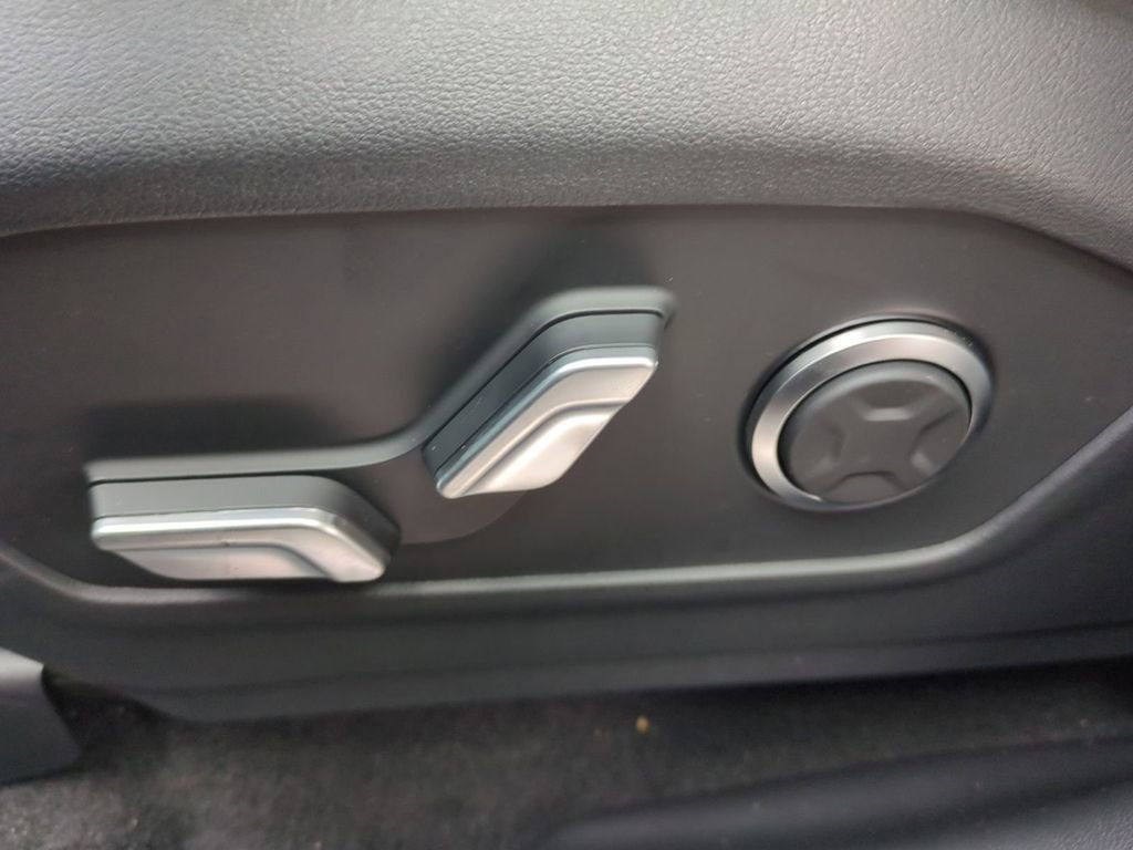 New 2026 Hyundai Santa Fe Limited image 24