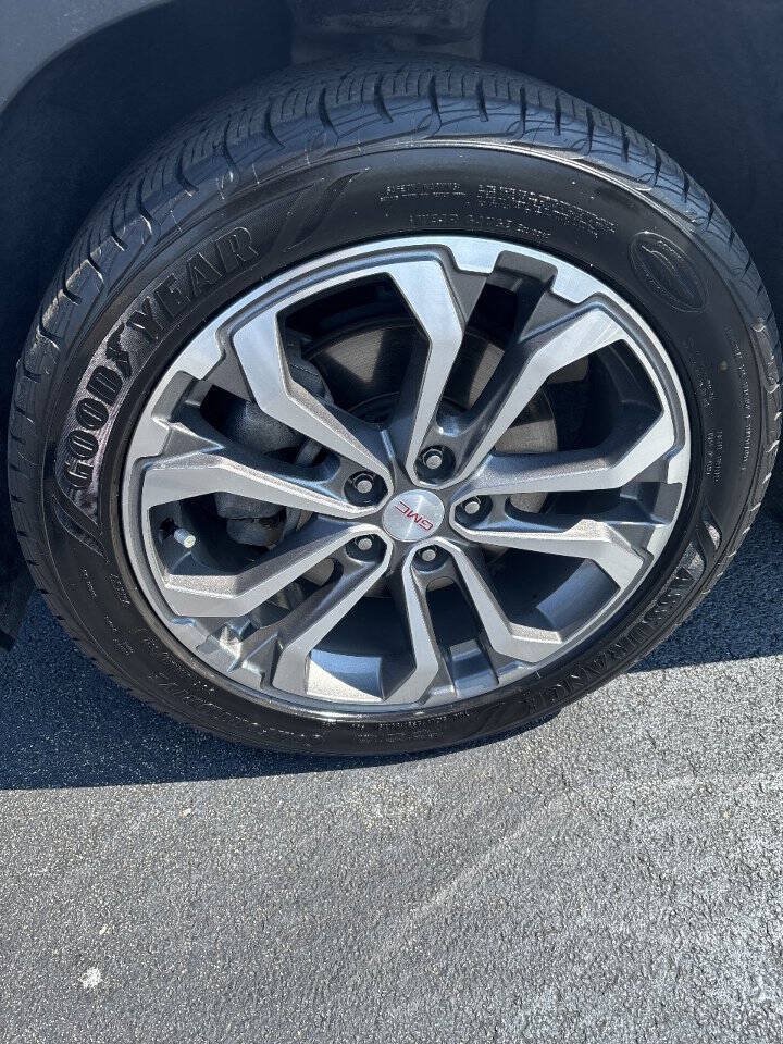 Used 2018 GMC Terrain SLT w/ Preferred Package FWD image 29