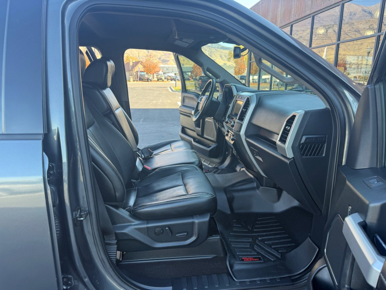 Used 2020 Ford F150 Lariat AWD/4WD image 13