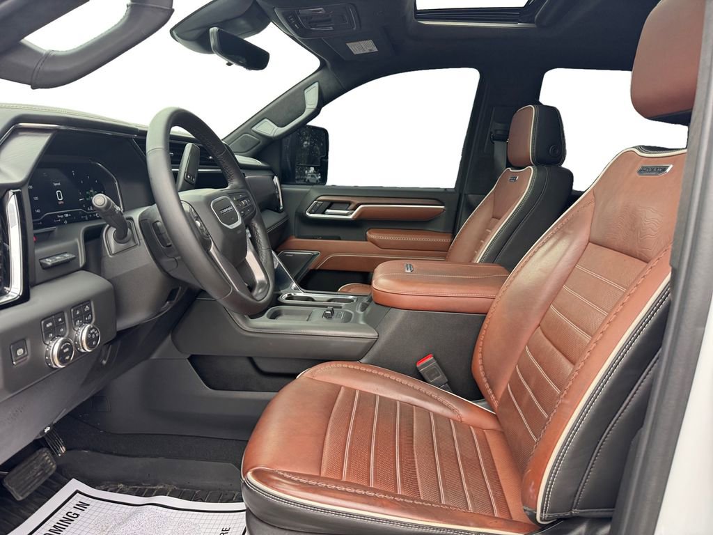 Used 2025 GMC Sierra 2500 Denali Ultimate image 11