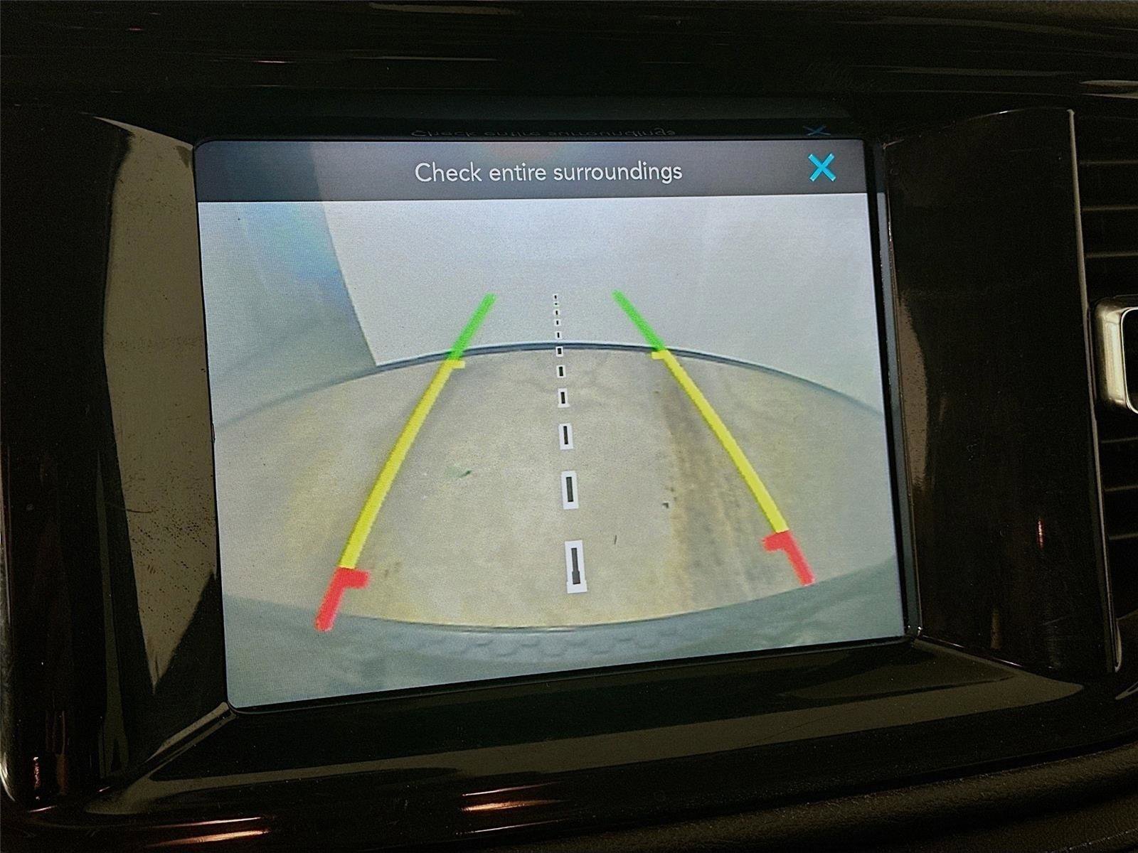 Used 2021 Dodge Durango SXT image 17