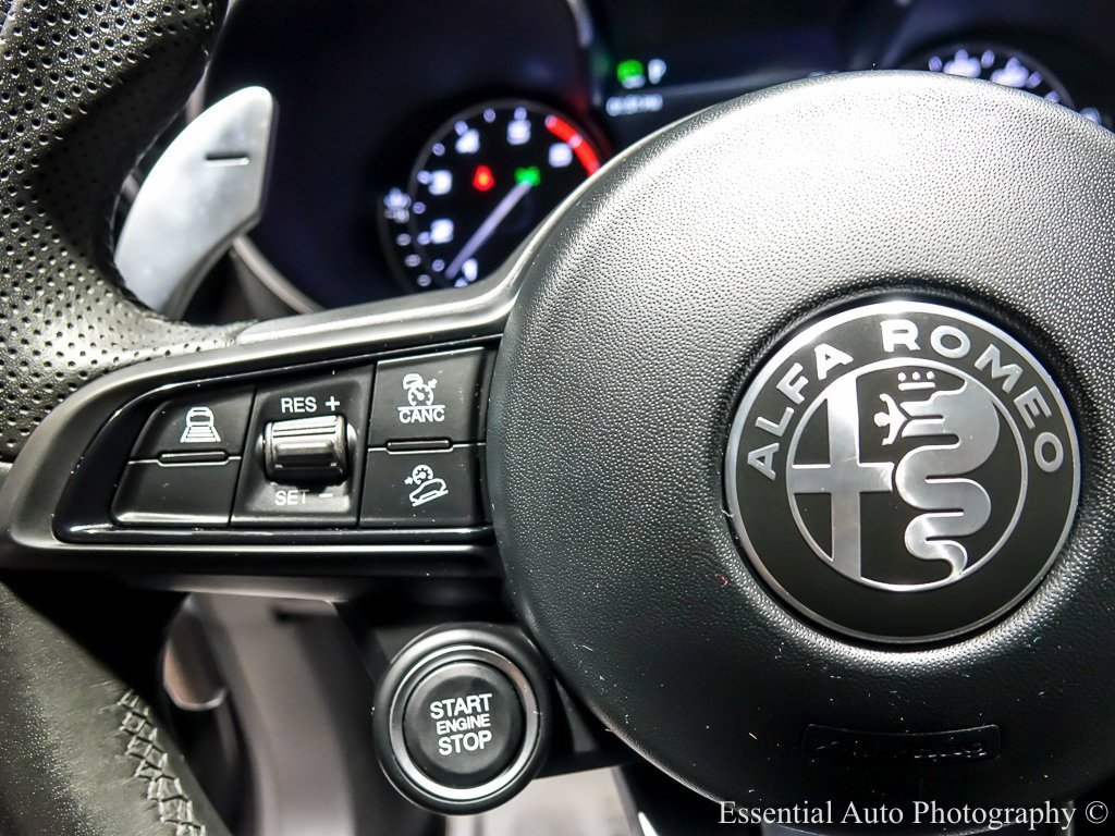 Used 2022 Alfa Romeo Stelvio Veloce image 18