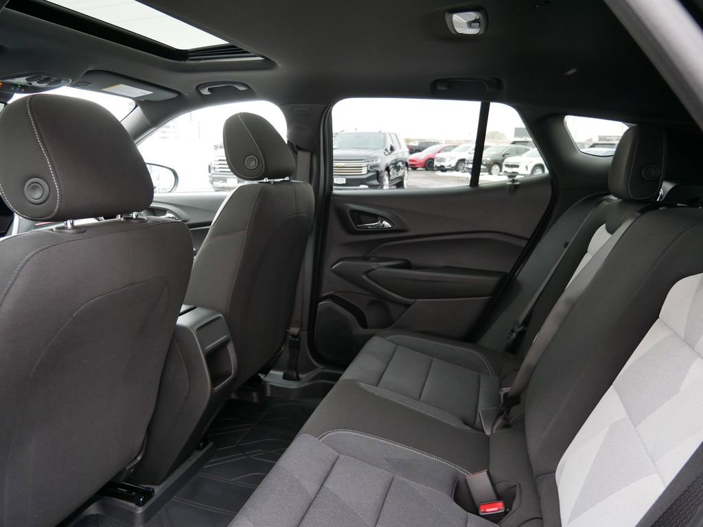 New 2026 Chevrolet Trax RS w/ Sunroof Package FWD image 18