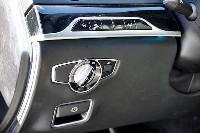 Used 2018 Mercedes-Benz S 560 Sedan image 37