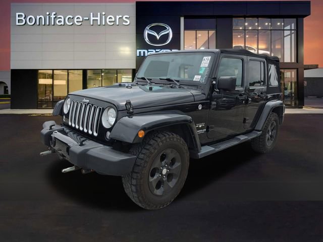 Used 2016 Jeep Wrangler Unlimited Sahara w/ Connectivity Group AWD/4WD image 2