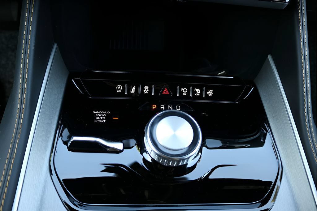 New 2026 Jeep Grand Wagoneer 4WD image 27