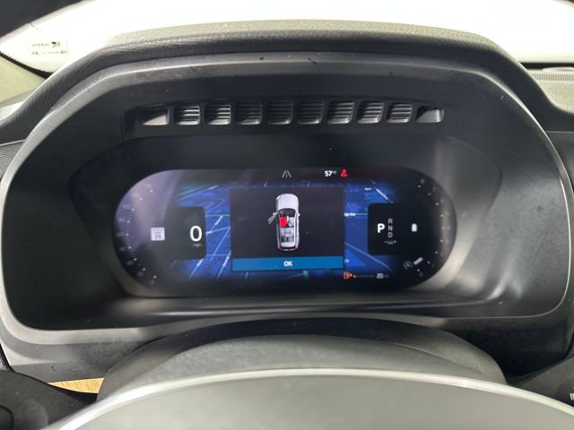 Used 2023 Volvo XC90 B6 Plus image 17