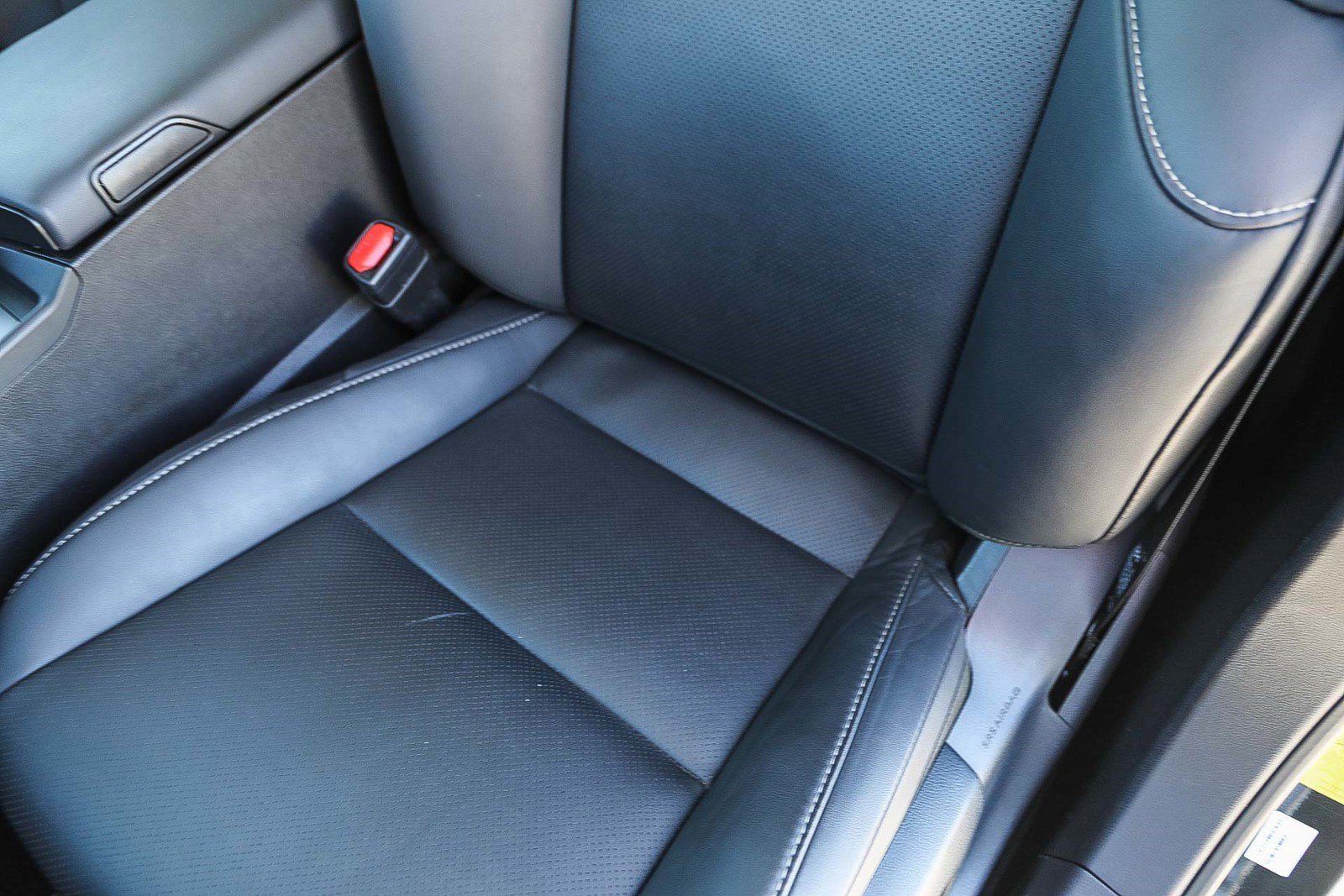 Used 2024 Lexus ES 300h w/ Premium Package image 24