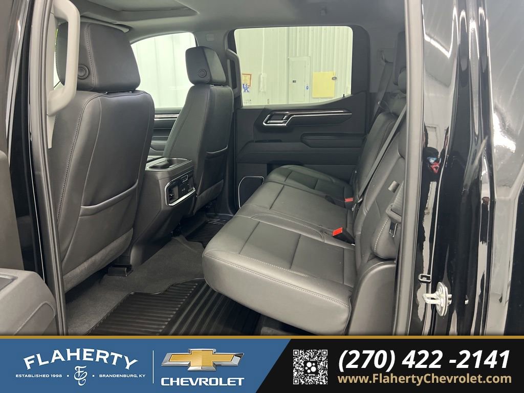 Used 2025 Chevrolet Silverado 1500 LTZ w/ LTZ Premium Package image 11