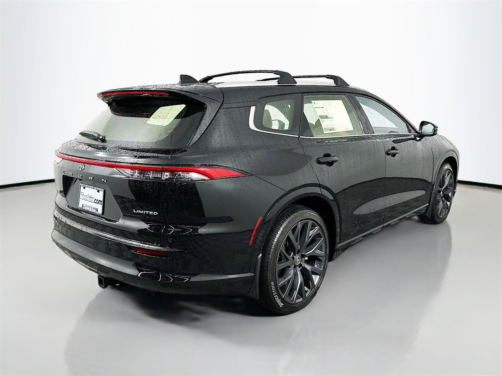 New 2025 Toyota Crown Signia Limited image 7