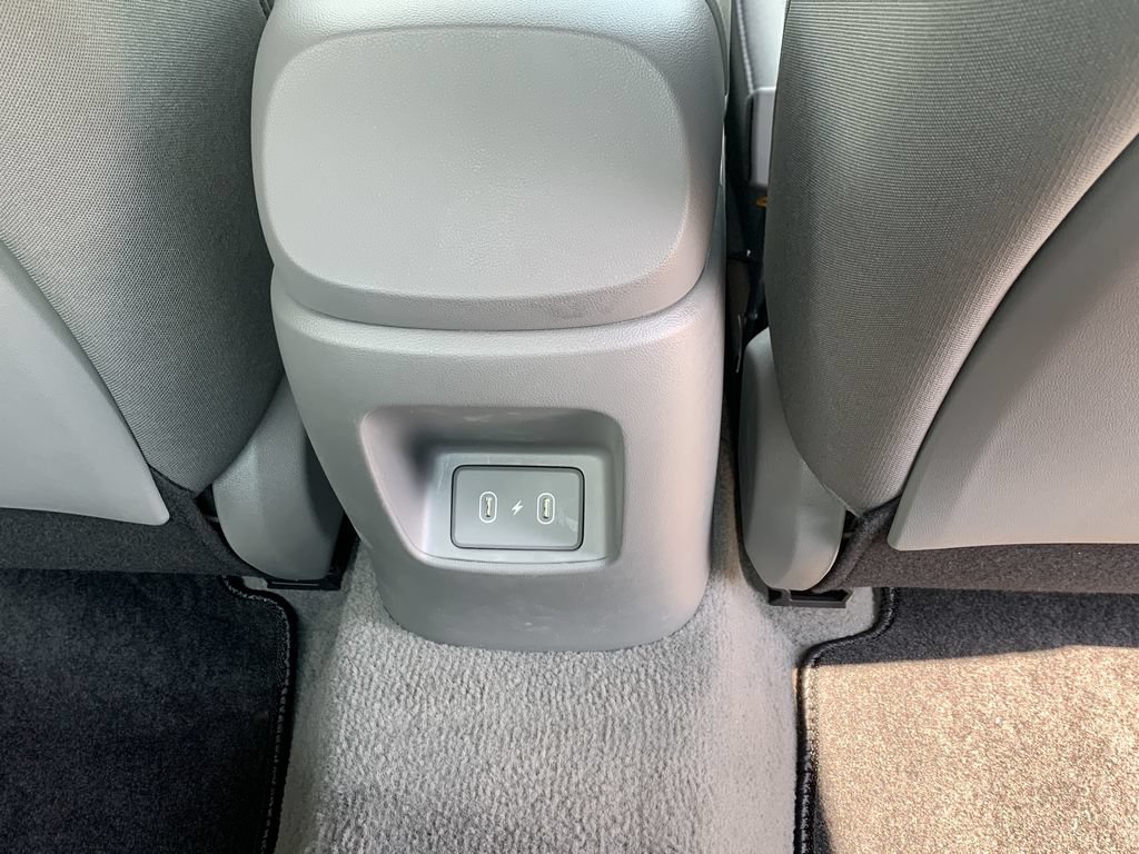 Certified 2026 Hyundai Elantra SE w/ Cargo Package FWD image 38