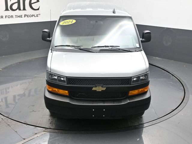 Used 2024 Chevrolet Express 3500 image 55