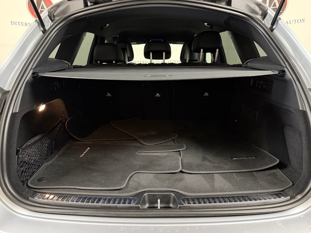 Used 2025 Mercedes-Benz GLC 300 4MATIC image 14