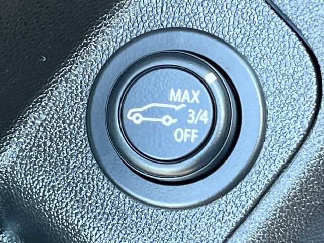 Used 2023 GMC Terrain SLE w/ Driver Convenience Package AWD/4WD image 16