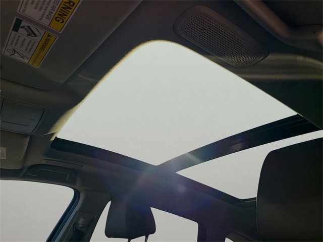 Used 2025 Acura MDX w/ Technology Package image 25