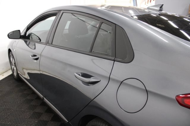Used 2018 Hyundai Ioniq Plug-In Hybrid FWD image 11