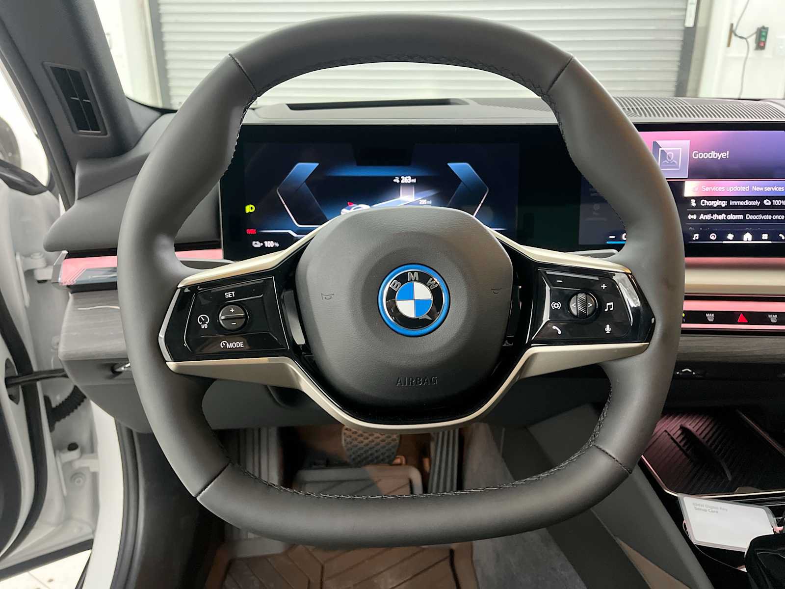 New 2027 BMW i5 xDrive40 AWD/4WD image 17
