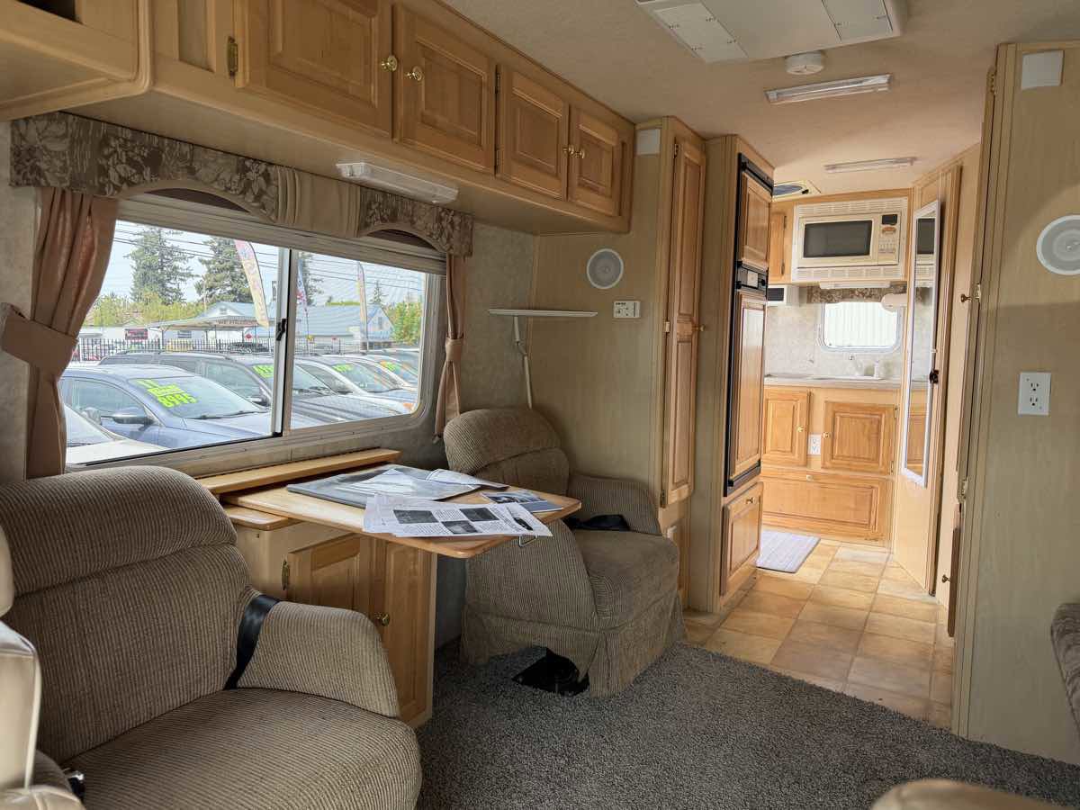 Used 2006 Ford E-450 and Econoline 450 RWD image 22