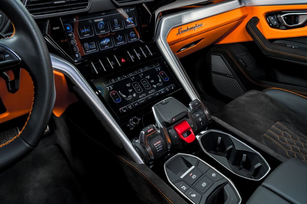 Used 2023 Lamborghini Urus S image 24