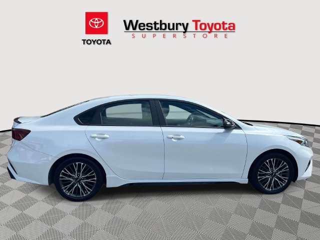 Used 2023 Kia Forte GT-Line FWD image 6
