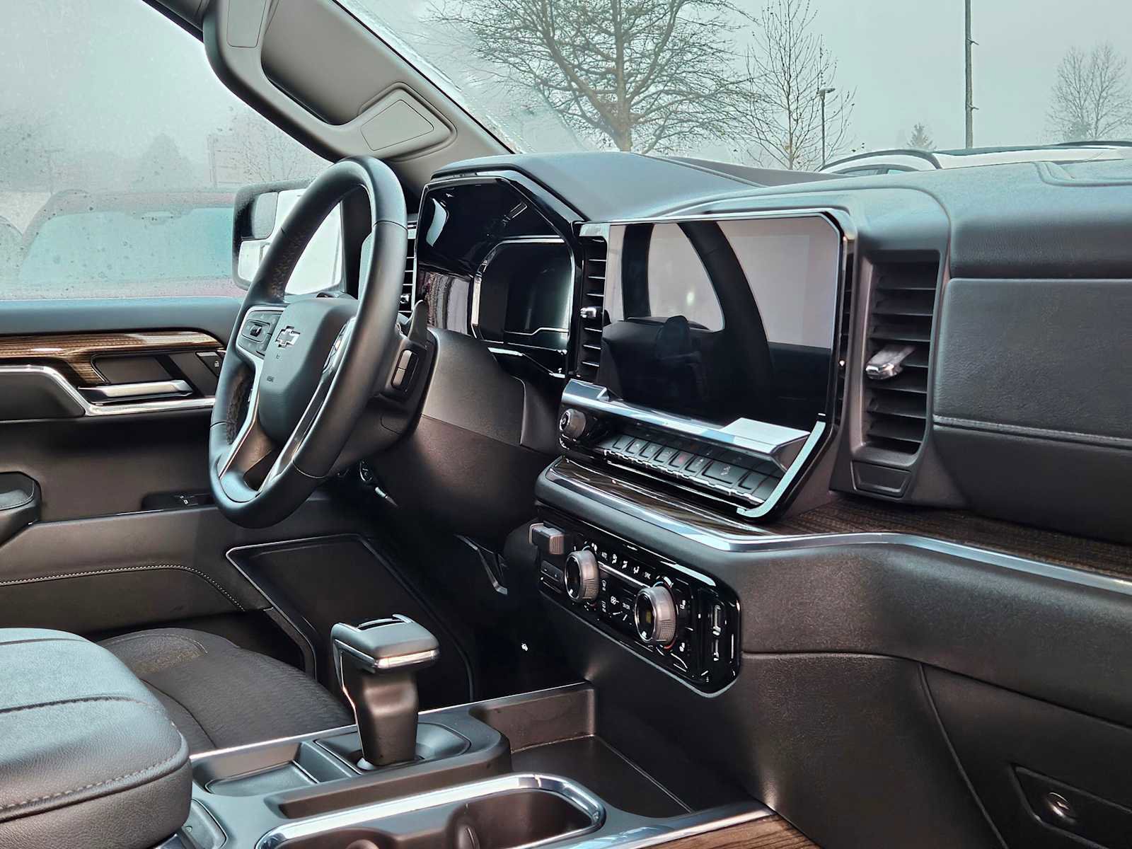 Used 2023 Chevrolet Silverado 1500 RST w/ Z71 Off-Road Package image 12