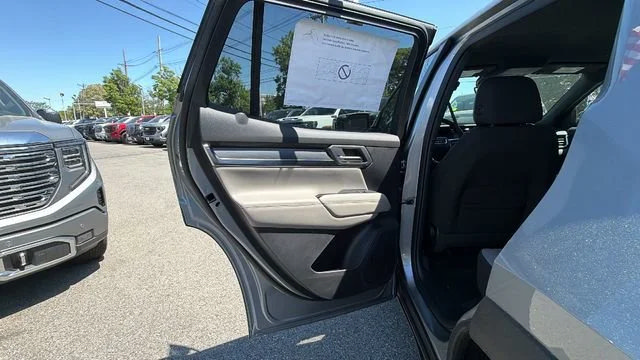 New 2026 GMC Terrain Elevation w/ Technology Package II AWD/4WD image 32
