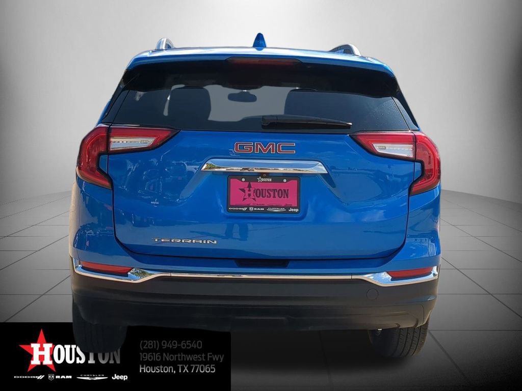 Used 2024 GMC Terrain SLT image 4