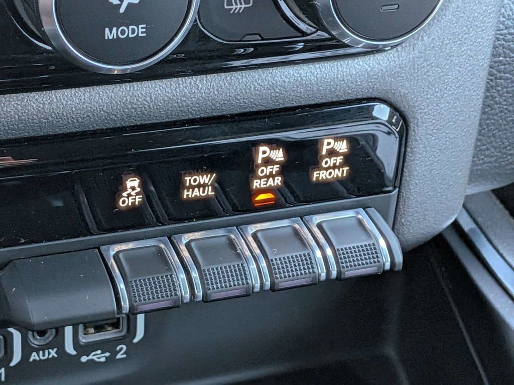 Used 2021 RAM 1500 Laramie w/ Sport Appearance Package AWD/4WD image 25