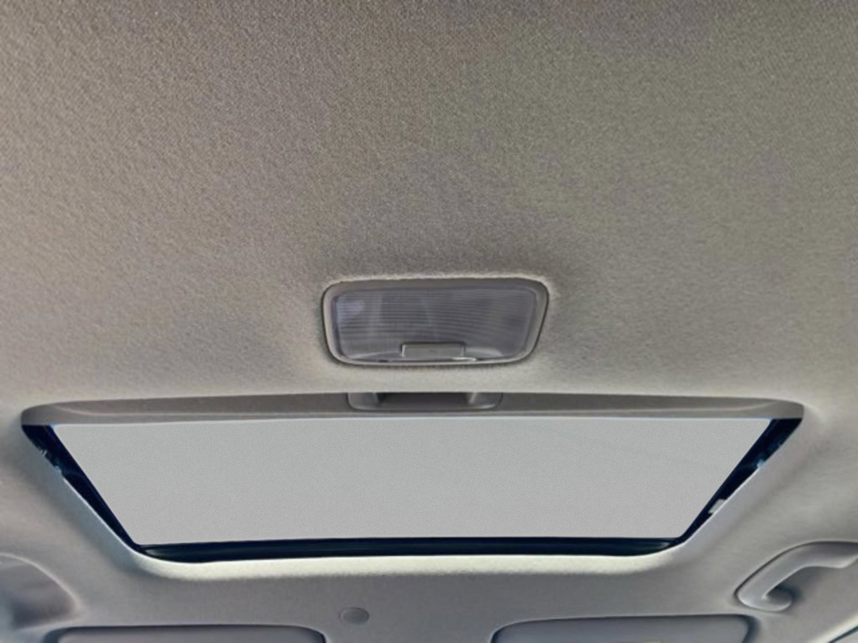 Used 2025 Hyundai Venue SEL FWD image 34