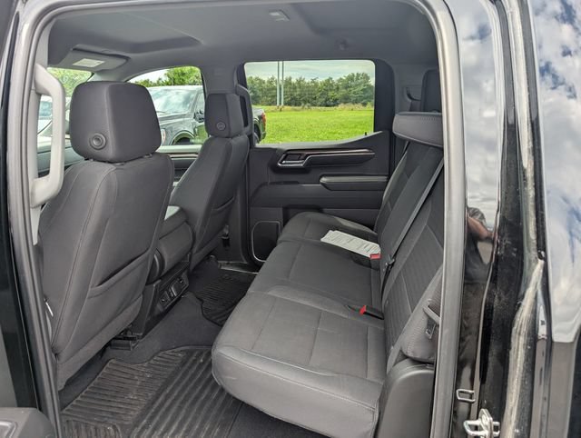 Used 2024 Chevrolet Silverado 1500 LT AWD/4WD image 10